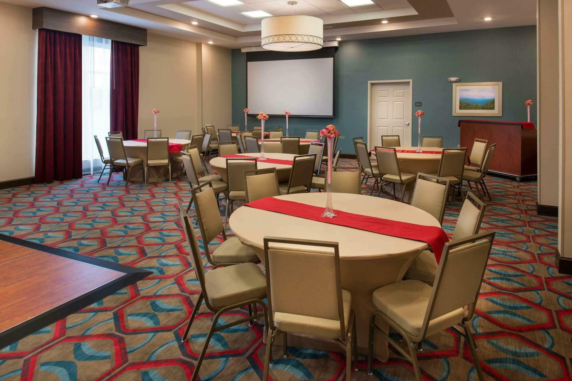Hilton Garden Inn Bristol Exterior photo
